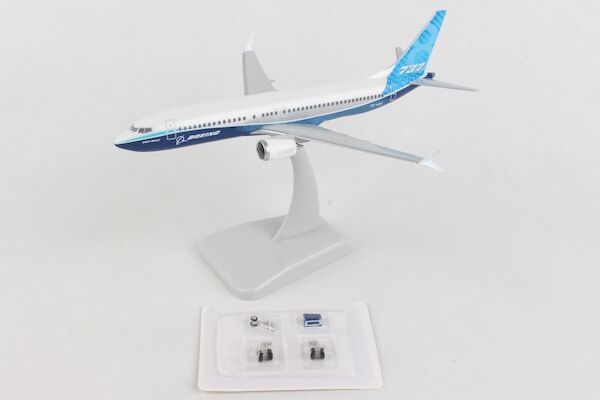 Boeing 737 MAX 8 Boeing House Colors  HG11267GR